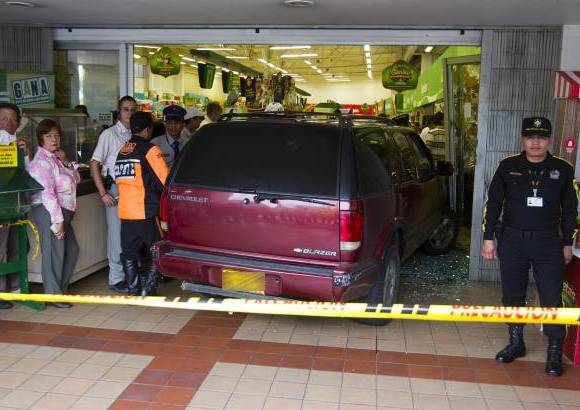 Esteban Vanegas - El m&#225;s reciente de los accidentes ins&#243;litos en Medell&#237;n ocurri&#243; en un supermercado este lunes 2 de diciembre en el Consumo de la transversal Inferior con Los Balsos.