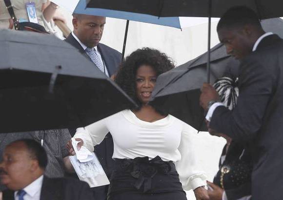 AP - Oprah Winfrey a su llegada al aniversario n&#250;mero 50 del discurso de Martin Luther King.