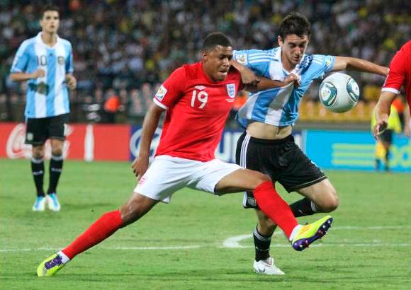 Juan Antonio Sánchez - La afición antioqueña, que tiene fama de hinchar por los argentinos, se le torció a la Albiceleste. De principio a fin le hizo fuerza al onceno de Inglaterra, especialmente cuando le anularon un gol.