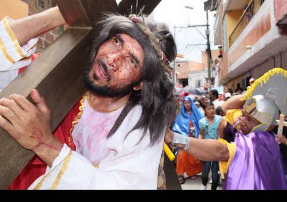 Manuel Saldarriaga - La procesión se realizó en horas de la mañana. Lo mismo ocurrió en otros sectores de la ciudad.
