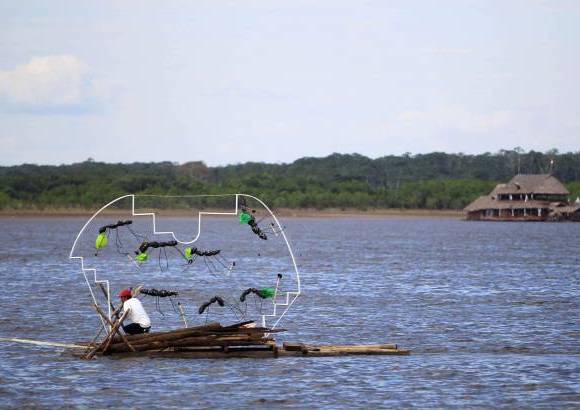 Reuters - Más de una decena de embarcaciones alegóricas escenificaron mitos sobre el origen del Amazonas.