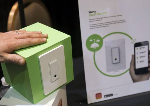 Reuters - WeMo es un interruptor de luz inteligente e inalámbrico. Su precio 49 dólares.