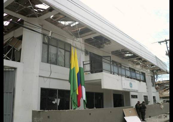 Reuters - El atentado se produjo con una moto cargada de explosivos que detonó cerca la estación de Policía de Tumaco.