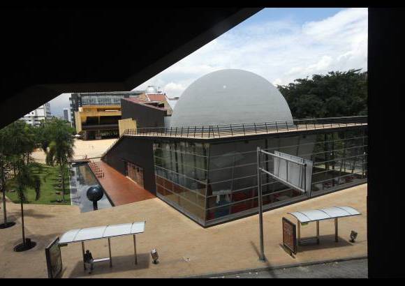 FOTO EL COLOMBIANO - El Planetario de Medellín Jesus Emilio Ramírez González ofrece un escenario a la altura de los más modernos del mundo, dedicado a la labor científica y educativa de la ciudad. Está integrado a la mayor zona lúdica, tecnológica y científica de la capital antioqueña.