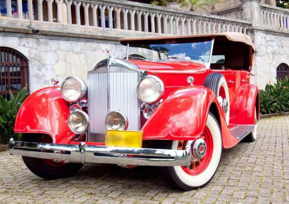 Cortes&#237;a Museo del Transporte - Los autos cl&#225;sicos familiares son patrimonio hist&#243;rico, m&#225;quinas de colecci&#243;n. Un Packard Phaeton representa de 1934 esta categor&#237;a.