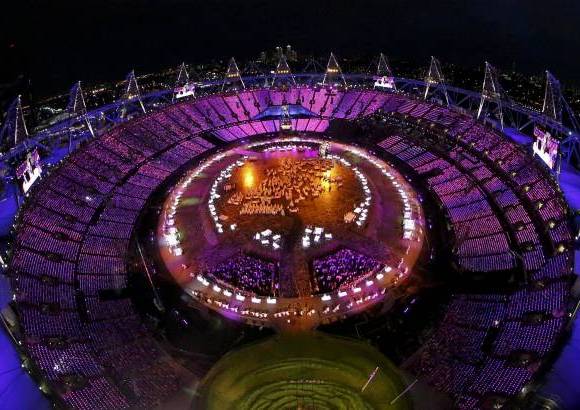 Reuters - El evento dur&#243; cerca de 90 minutos, si bien el recorrido de los deportistas alarga la ceremonia otra hora y media.