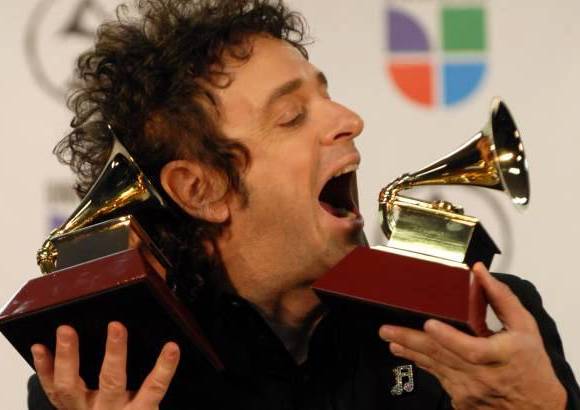 ap - Como solista cosech&#243; &#233;xitos casi tan importantes como con Soda Stereo, 11 nominaciones a los Grammys Latinos de los cuales gan&#243; cuatro.