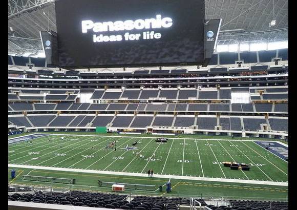 - El Cowboys Stadium fue el escenario escogido por Panasonic para lanzar su tableta.