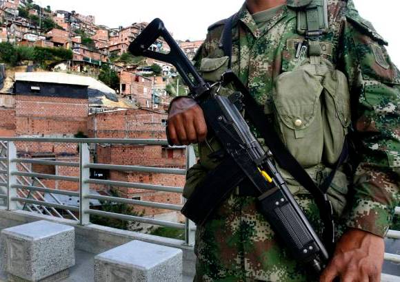 Esteban Vanegas - El director de la Policía Nacional, Óscar Naranjo, presidió un consejo de seguridad en la ciudad con las autoridades locales para evaluar la situación.