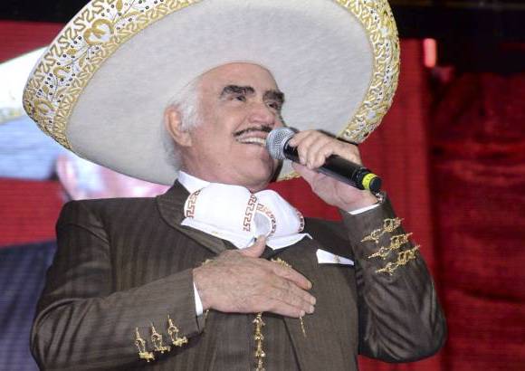 Cámara Lúcida - Vicente Fernández se presentó en el Centro de Espectáculos La Macarena.