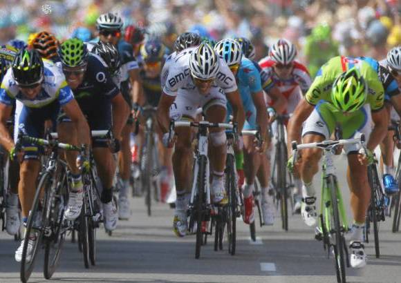 AP - As&#237; fue la victoria en la tercera etapa del australiano Sim&#243;n Gerrants (Orica).