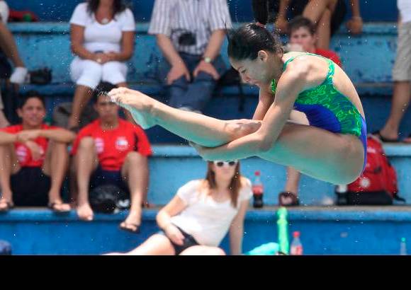 Hern&#225;n Vanegas - El p&#250;blico se ha acercado para apreciar los entrenamientos.