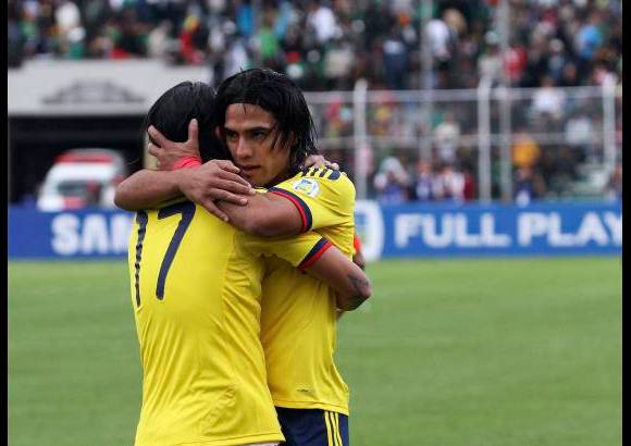 Reuters - El t&#233;cnico colombiano Leonel Alvarez sorprendi&#243; el fin de semana al adelantar que dejar&#237;a al Tigre Falcao en la banca y poner a Te&#243;filo Guti&#233;rrez como &#250;nico hombre en punta.