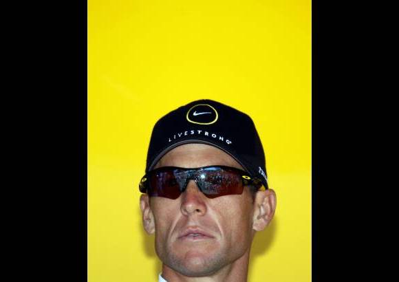 Foto Reuters - Nike y Livestrong, una alianza estrat&#233;gica que promovi&#243; el siete veces campe&#243;n del Tour.