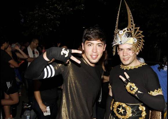 Foto Donaldo Zuluaga - Alegr&#237;a, emoci&#243;n, ansiedad y mucha expectativa es lo que sienten los fan&#225;ticos de Madonna para su concierto. Los madrugadores al estadio Atanasio Girardot saben que este mi&#233;rcoles 28 de noviembre ser&#225; un d&#237;a inolvidable. As&#237; se vive la jornada.