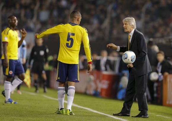 AP - El técnico de Colombia, José Néstor Pekerman planteó de muy buena manera el juego ante sus compatriotas. Sólido en el medio campo lució el combinado tricolor.