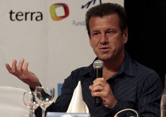 Colprensa - Dunga, otro de los invitados especiales para el gran juego que ser&#225; dirigido por el argentino Horacio Elizondo.