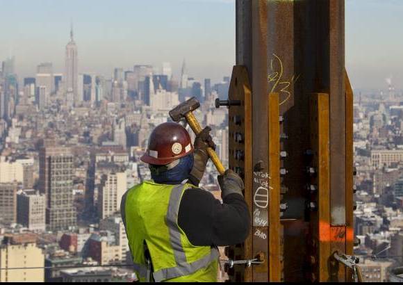 AP - Adem&#225;s, el rascacielos contar&#225; con una azotea situada a una altura de 417 metros, exactamente la misma que ten&#237;an las Torres Gemelas.