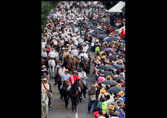 Jaime Pérez - Los dineros obtenidos en el Desfile a Caballo se destinan a instituciones sin ánimo de lucro que atienden niños con discapacidad.