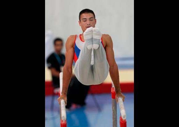 Juan Antonio S&#225;nchez - El gimnasta colombiano Jorge Hugo Giraldo se colg&#243; la medalla de oro en la clasificaci&#243;n general individual de art&#237;stica. Colombia tambi&#233;n alcanz&#243; platas con Didier Lugo y en equipos, en la que gan&#243; Brasil.