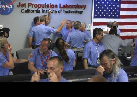 Foto AP - El aterrizaje marcó un éxito muy bienvenido y un importante hito para la agencia espacial de Estados Unidos.