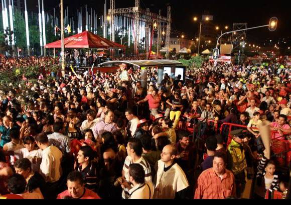 Manuel Saldarriaga - Lleno total tuvo la inauguraci&#243;n de la Feria en la calle San Juan con La Alpujarra.