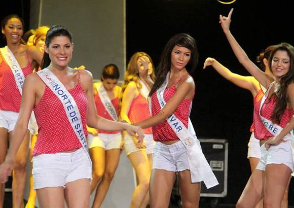 Foto Colprensa - En una noche llena de folclore nacional, se conocer&#225; a la sucesora de actual soberana Daniella &#193;lvarez.