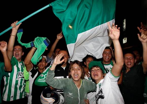 Edwin Bustamante - En La Mota, la 70, Obelisco, entre otros sitios, los aficionados verdes se mostraron felices por la clasificaci&#243;n de su equipo a la final de la Liga Postob&#243;n-I.