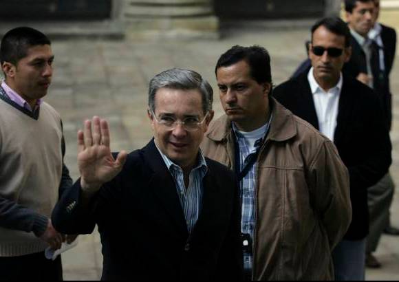 AP - Muy madrugadora vot� la familia presidencial.