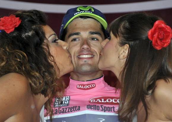 AP - Be&#241;at Inxtsuati (Movistar) es el nuevo l&#237;der del Giro.