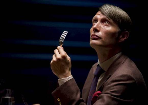 - Exceptuando sus tendencias homicidas, el Dr. Lecter es todo un caballero, con impecable humor, sorprendente intelecto, paladar gastron&#243;mico, y visi&#243;n para los aspectos m&#225;s refinados de la vida.