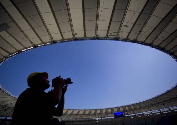 AP - Las reformas del Maracan&#225; ser&#225;n inauguradas el 2 de junio con el partido entre las selecciones de Brasil e Inglaterra.