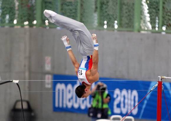 Juan Antonio Sánchez - El puntaje general de Jorge Hugo Giraldo, quien ejecuta su ejercicio en barra, fue de 89,150. Los siguieron el también colombiano Didier Lugo con 87,150 y el chileno Tomás González con 85,250. Dice que está en su mejor nivel.
