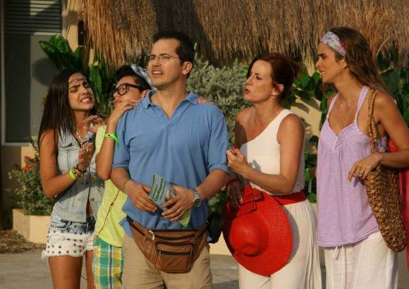 COLPRENSA - En la primera pel&#237;cula se relataba las peripecias de una familia colombiana que por tierra viajaba de Bogot&#225; hasta el Caribe colombiano. Ahora, aunque son personajes diferentes, la historia se centra en una familia que disfruta de sus vacaciones en Cartagena, donde finaliz&#243; la primera.