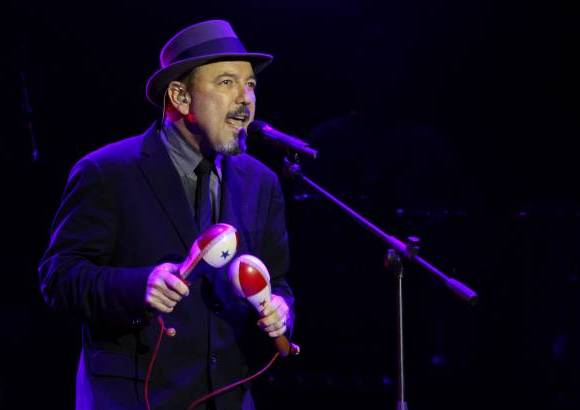 HERNÁN VANEGAS - El denominado poeta de la salsa se reencontró con sus seguidores en la capital antioqueña. La cita con la salsa comenzó a las ocho de la noche.