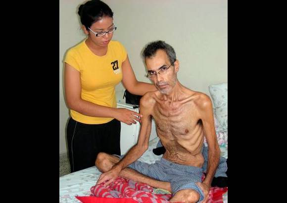 Reuters - Desde julio de 2009, Franklin Brito hab&#237;a realizado sucesivas huelgas de hambre para protestar por la presunta expropiaci&#243;n de sus tierras