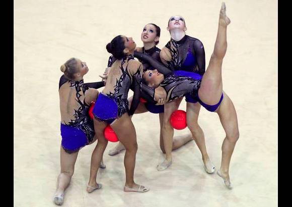 Reuters - Hermosas coreograf&#237;as para descrestar a los aficionados y buscar los primeros lugares.