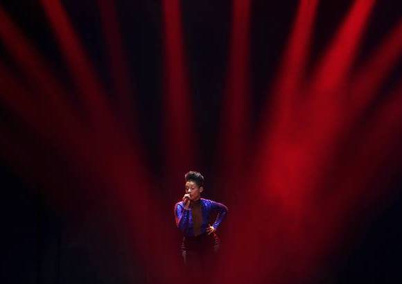 AP - La cantante Alicia Keys se presentó en China.
