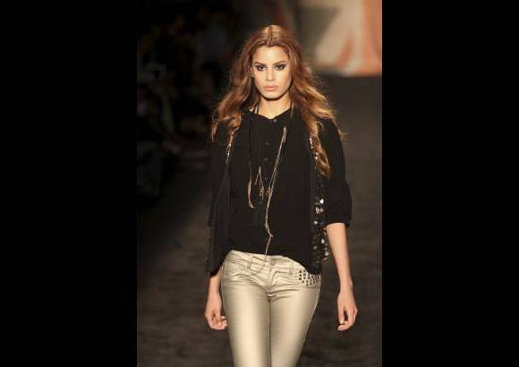 Edwin Bustamante - Se apreciaron looks con toques de urban rock, el vintage y complementos del western style.