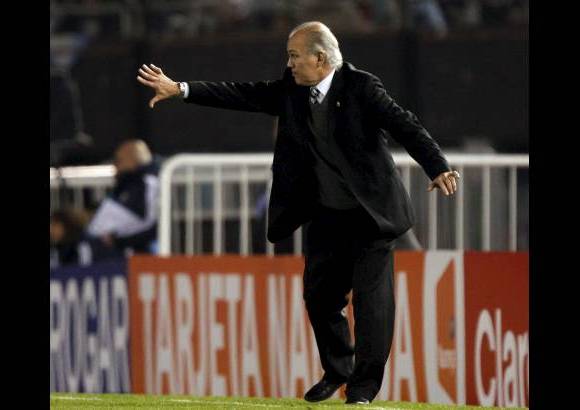 Reuters - El próximo partido de Argentina será el martes frente a Ecuador en Quito, mientras que Colombia recibirá a Perú.