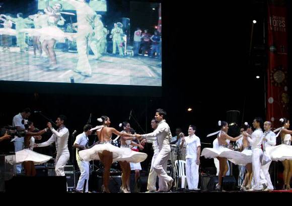 Manuel Saldarriaga - M&#250;sica, tradici&#243;n y rumba, en una noche especial en Medell&#237;n.