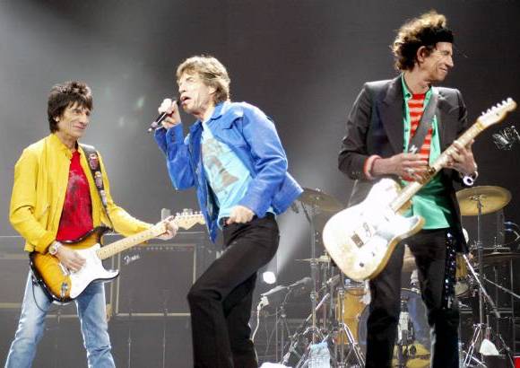 Reuters - Mick Jagger (voz), Keith Richards (guitarra), Ronnie Wood (bajo) y Charlie Watts (batería) son los míticos integrantes de la banda.