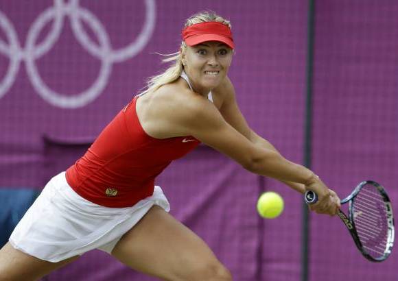 AP - Mar&#237;a Sharapova se enfrentar&#225; a Serena Williams en busca del oro Ol&#237;mpico y el retorno al n&#250;mero uno del ranking mundial.