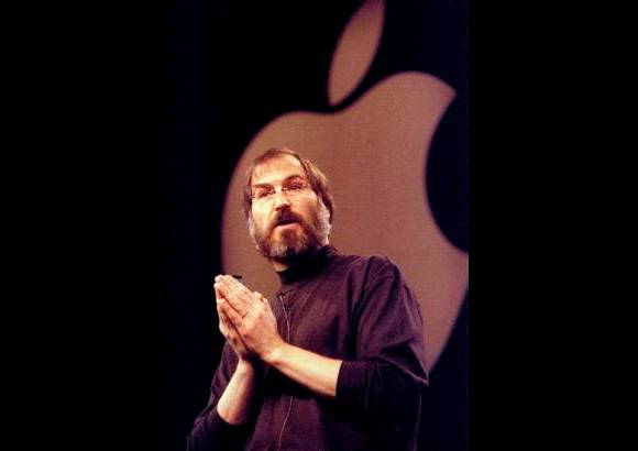 Reuters - La muerte del icono innovador se produjo un d&#237;a despu&#233;s de que Apple presentara un producto por primera vez sin la presencia de Jobs.