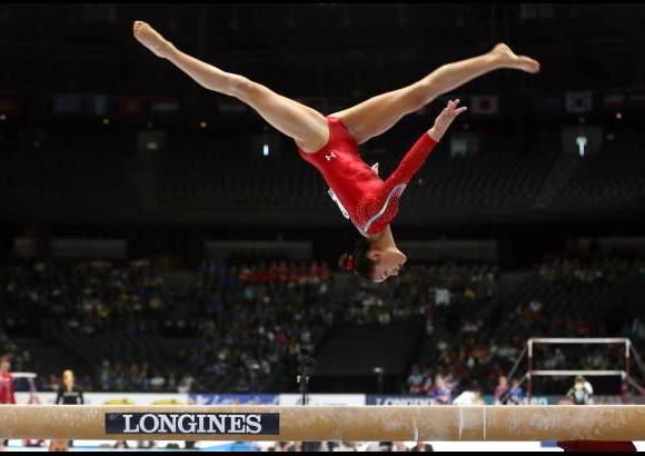 AP - En las damas, Kyla Ross, de Estados Unidos, es la mejor.
