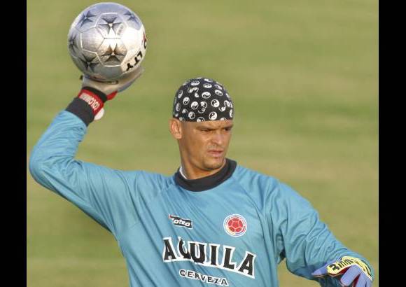 Foto archivo - El portero vallecaucano Miguel &#193;ngel Calero Rodr&#237;guez descrest&#243; con todo su talento en el club Independiente de Ginebra, el Club Sporting de Barraquilla, el Deportivo Cali, el Club Atl&#233;tico Nacional, el Pachuca y la selecci&#243;n Colombia.