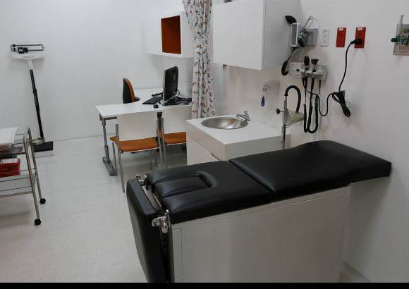 Donaldo Zuluaga - Tiene unidad de cuidados intensivos y de tratamientos especiales.