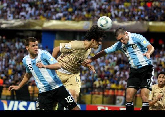 Jaime P&#233;rez - Fue un choque muy equilibrado, en el que Egipto tuvo contra las cuerdas a Argentina en el &#250;ltimo cuarto de hora, obligando varias intervenciones del arquero Esteban Andrade.