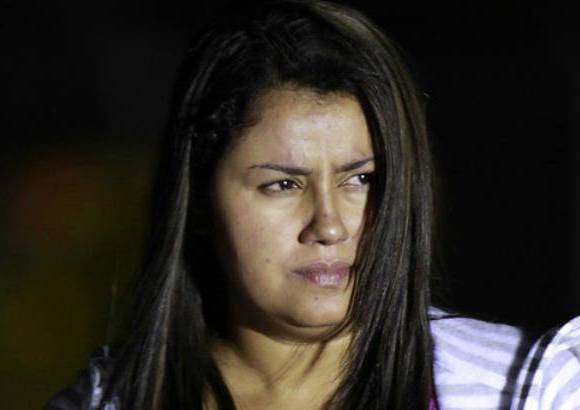 FOTO COLPRENSA - Nini Johana &#218;suga David, alias &quot;La Negra&quot;, hermana de Dar&#237;o Antonio &#218;suga, alias &quot;Otoniel&quot;, jefe m&#225;ximo de &quot;Los Urabe&#241;os&quot;, se hab&#237;a fugado de la c&#225;rcel El Pedregal en Medell&#237;n el pasado 27 de diciembre.