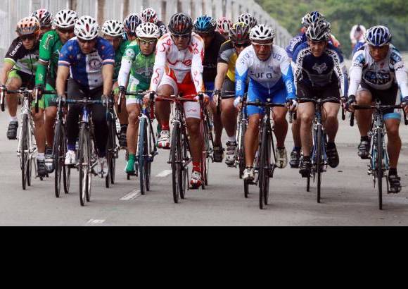 Manuel Saldarriaga - Mucha categor&#237;a en la primera etapa de la ruta para los mayores.